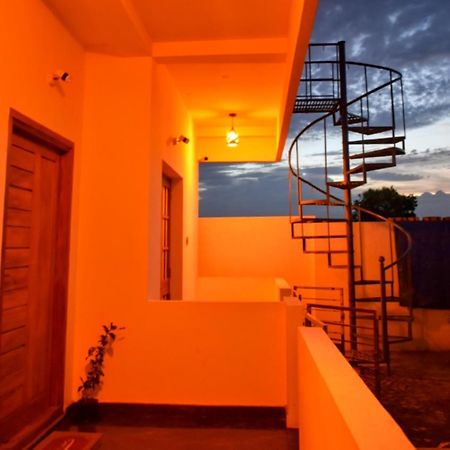 Dkv Beach View Bahur Екстер'єр фото
